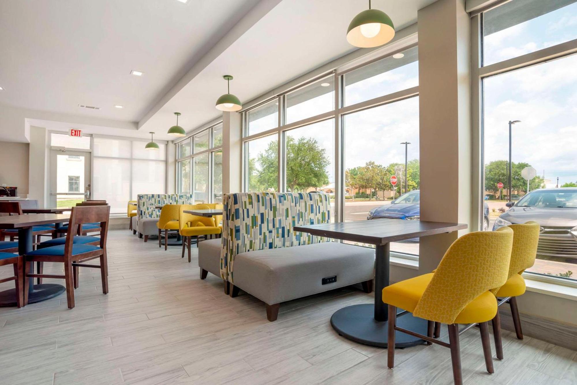 Comfort Inn & Suites Destin Near Henderson Beach Miramar Beach Bagian luar foto